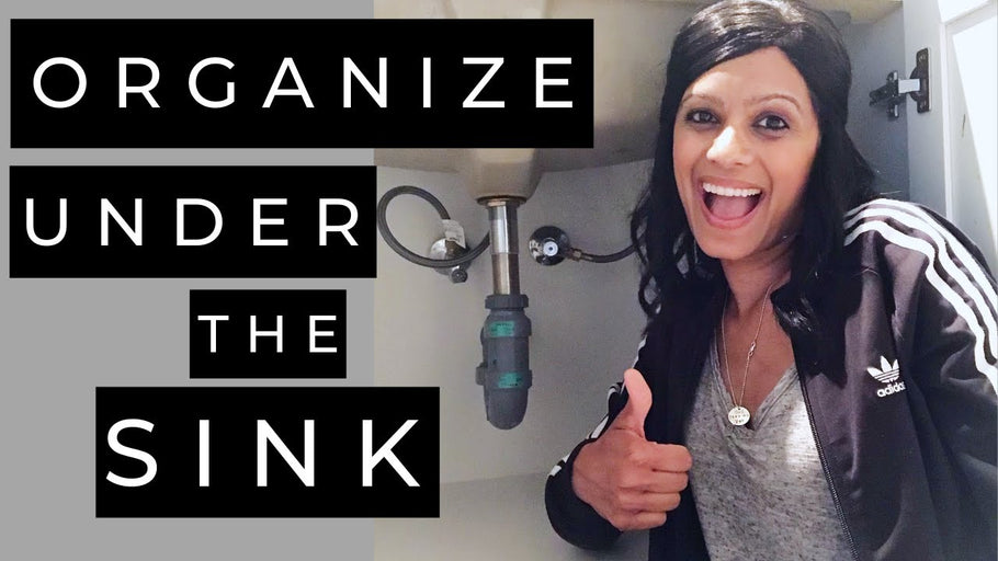 BATHROOM ORGANIZATION | How to Organize Under the Bathroom Sink It's so tricky organizing under the bathroom sink and I tried a few different organizers ...