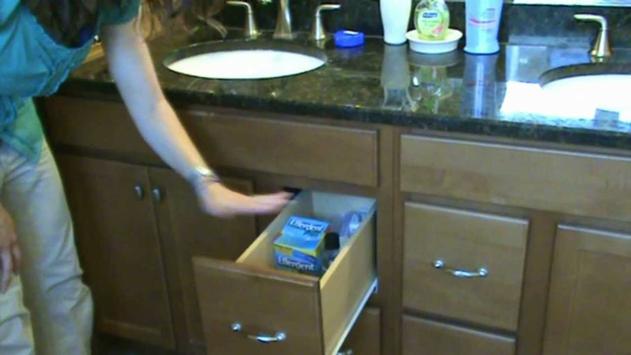 Organizing Bathroom Cabinets | Home Organizing by Amber Kostelny (9 years ago)