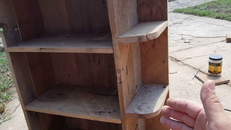 Bathroom Organizer ideas with reclaimed wood by Hugo Correa (4 years ago)